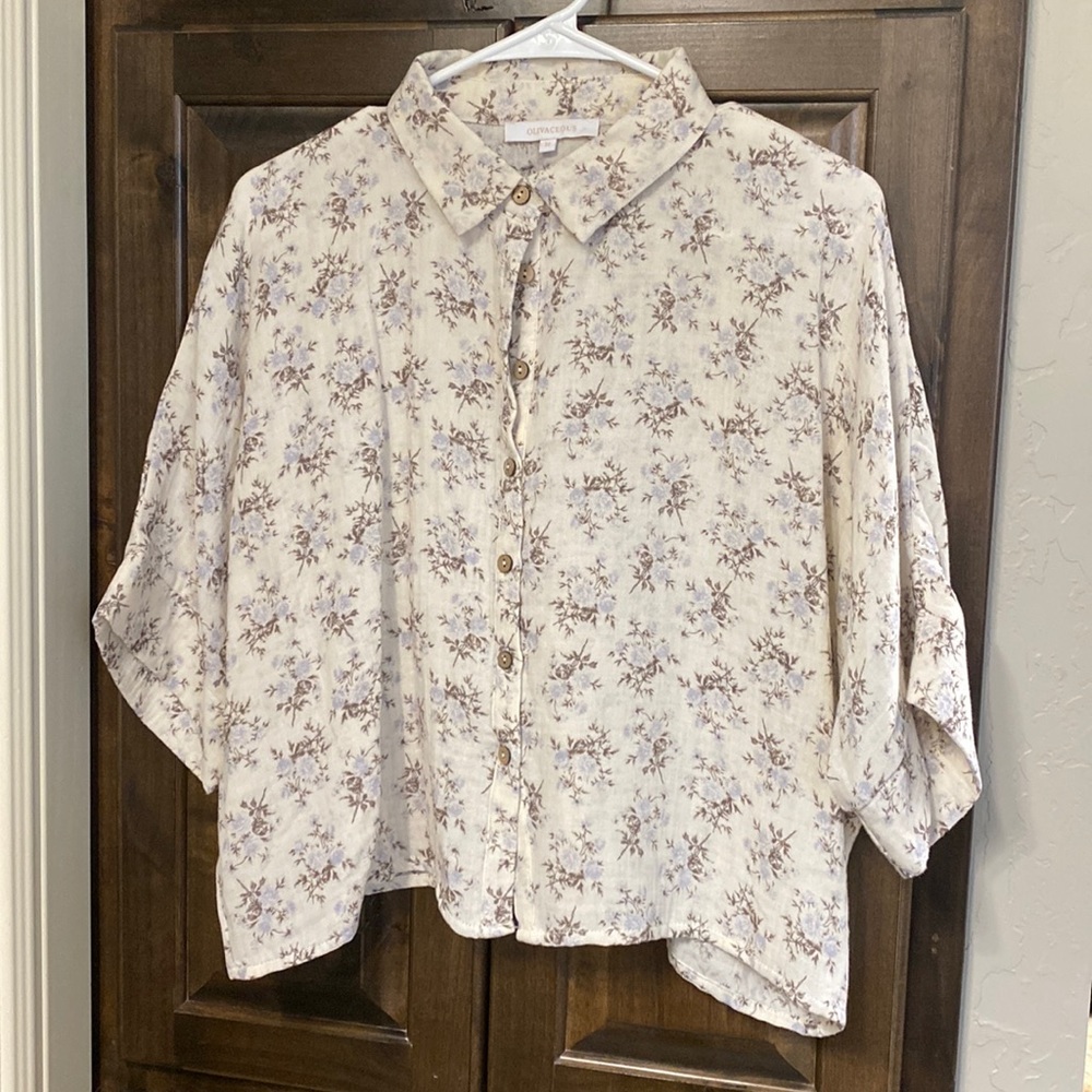 NWOT- Never worn- Boutique purchased Size M